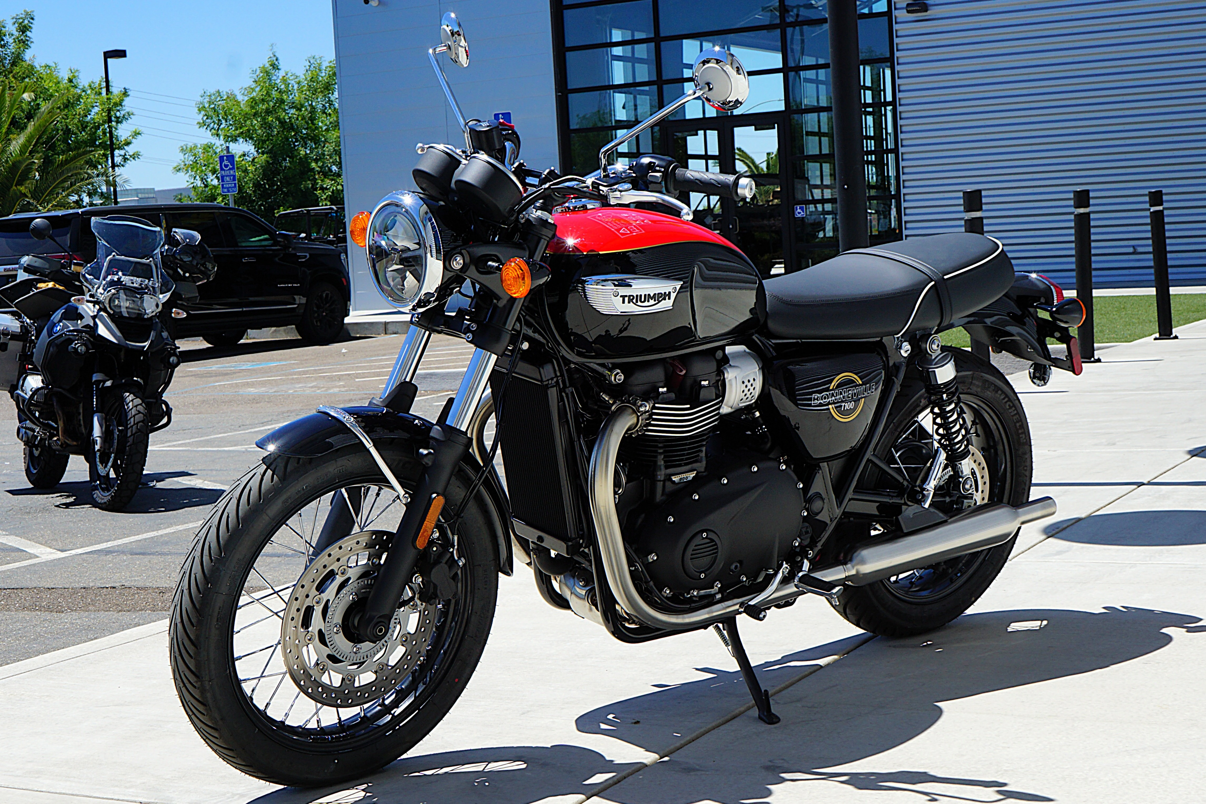 2026 Triumph Bonneville T100