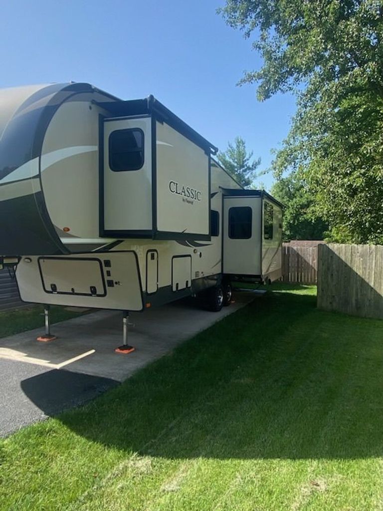 2019 Forest River Flagstaff Classic 8529RKBS in pataskala OH