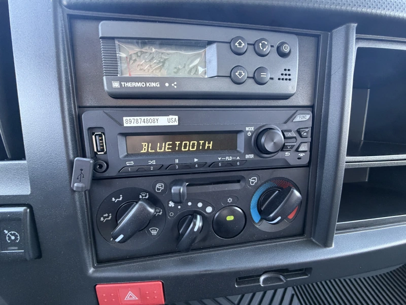2026 ISUZU NRR