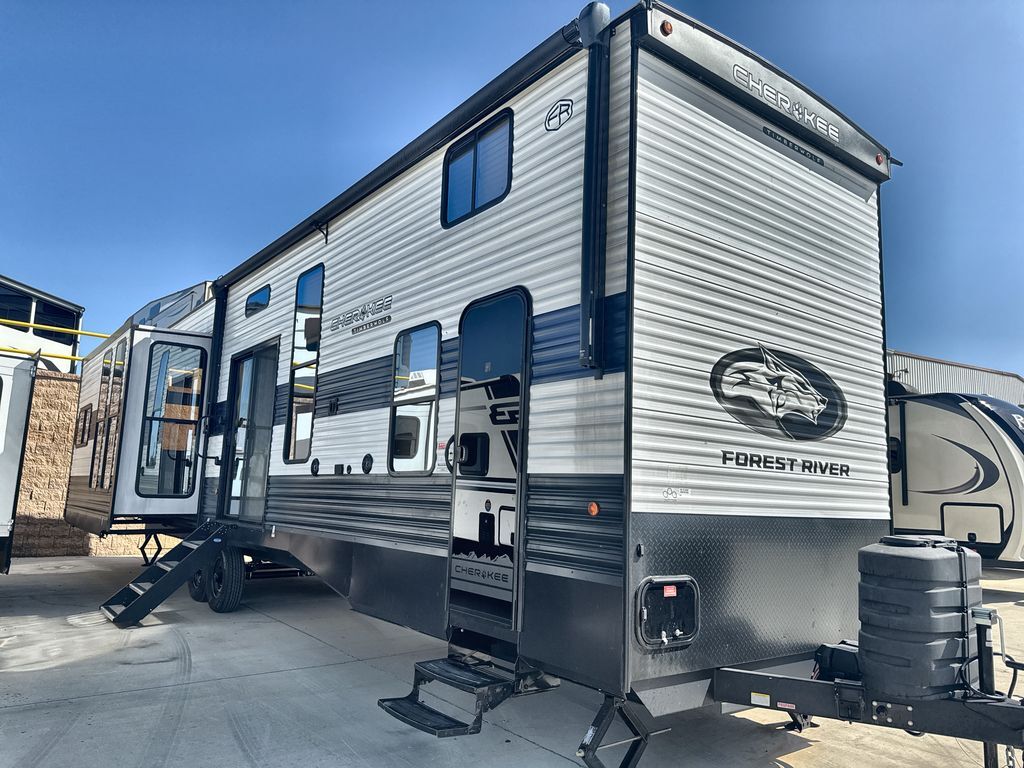 2025 Forest River Cherokee Timberwolf 39DL in seguin TX