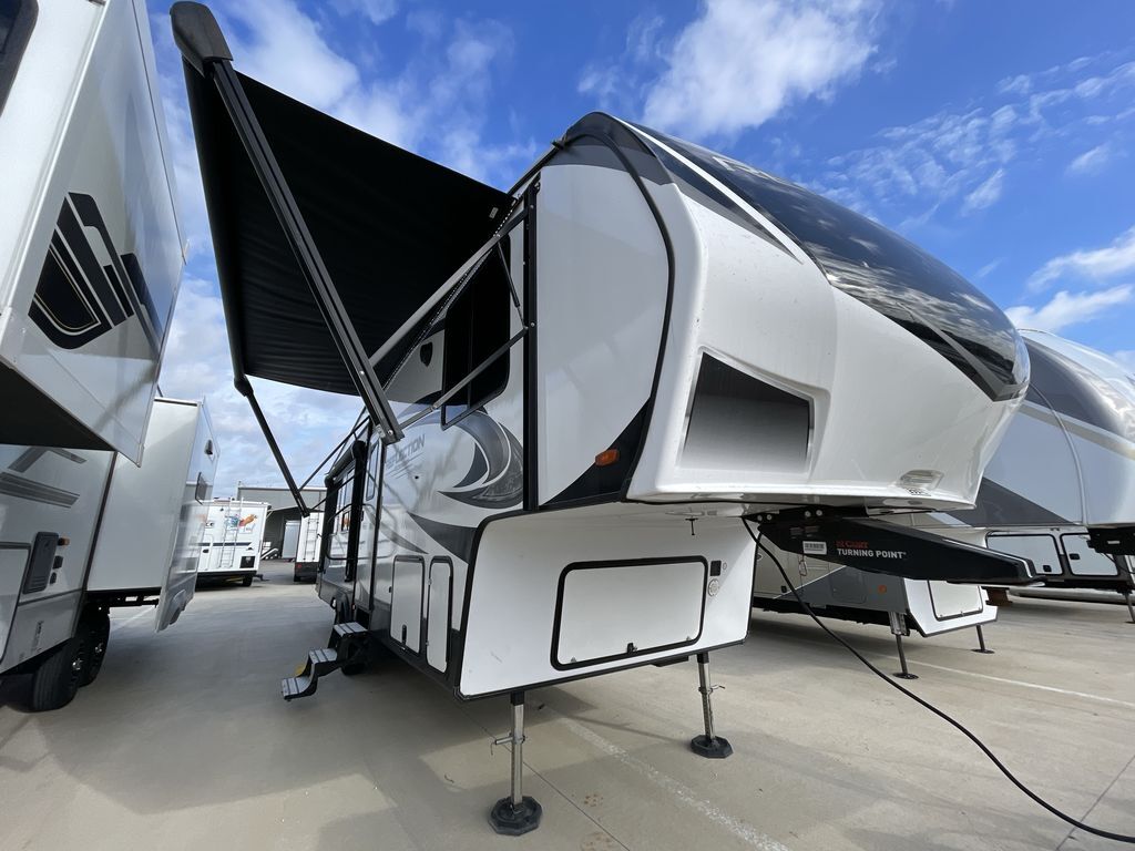 2022 Grand Design REFLECTION 295RL in buda TX