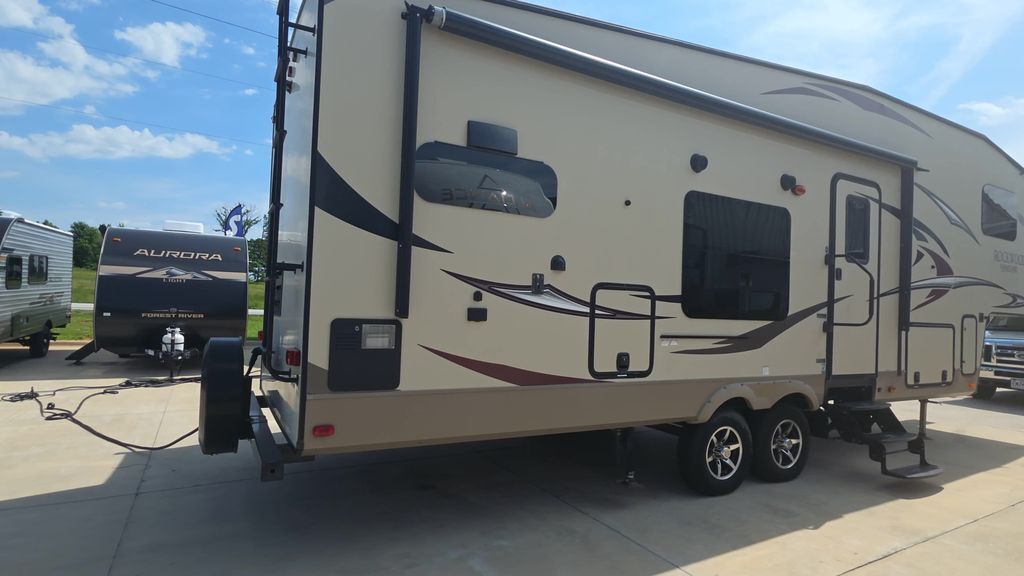 2017 Forest River Rockwood Signature Ultra Lite FW 8280WS in strafford MO
