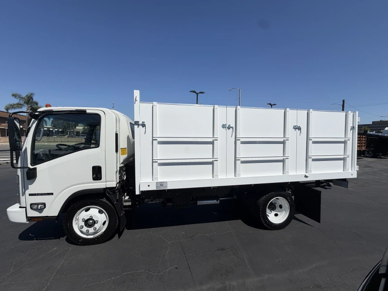 2026 ISUZU NPR HD
