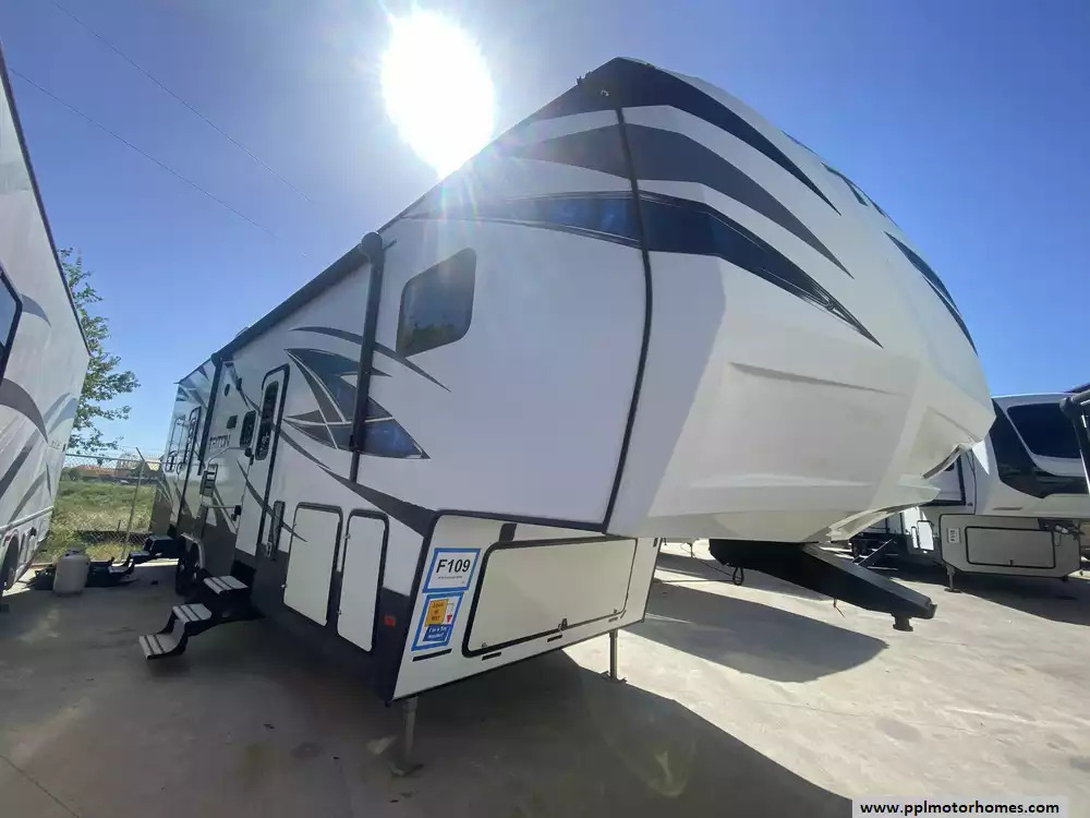 2018 Dutchmen Voltage Triton 3451 Fifth Wheel Toy Hauler RV