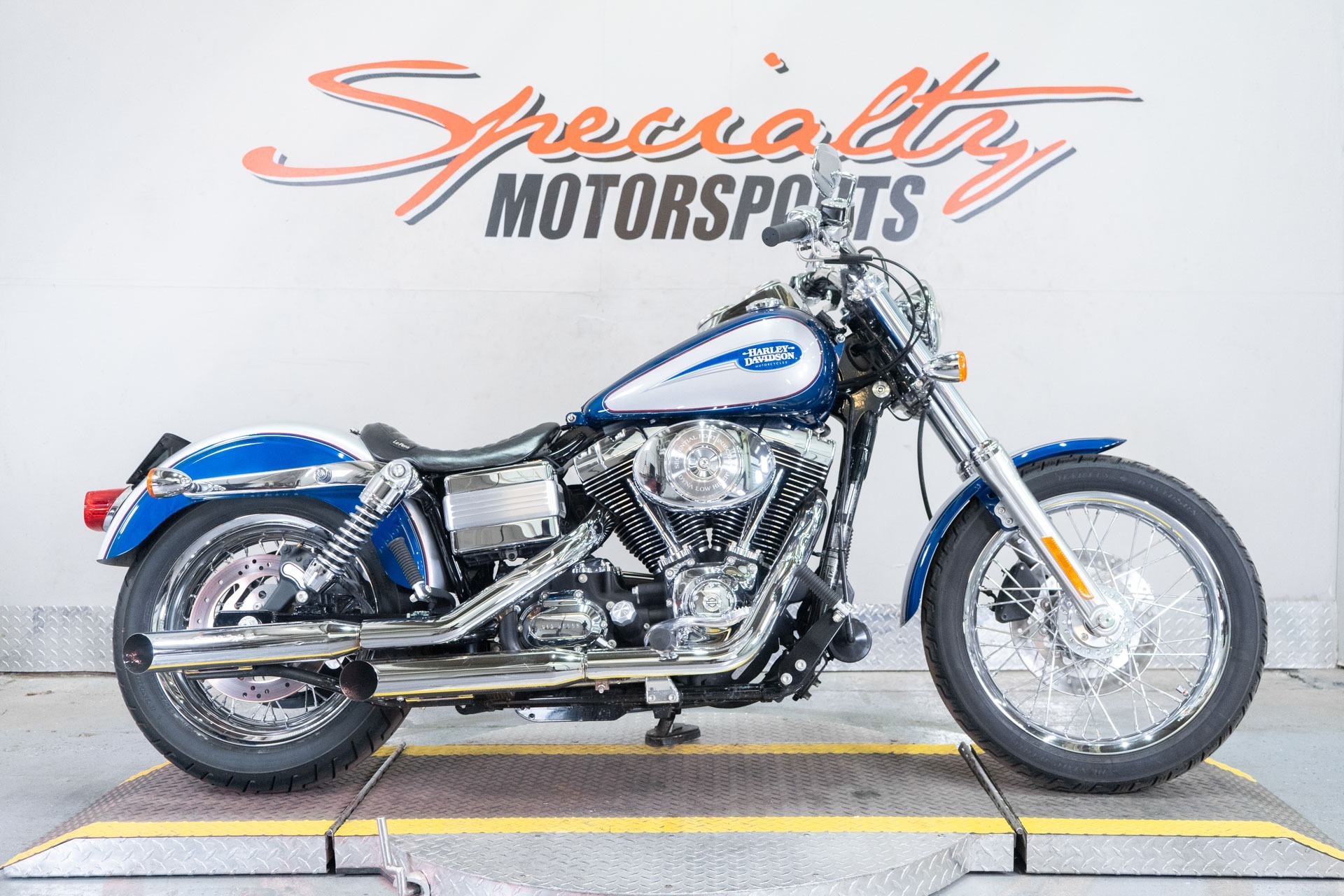 2006 Harley-Davidson Dyna™ Low Rider® in Sacramento, CA