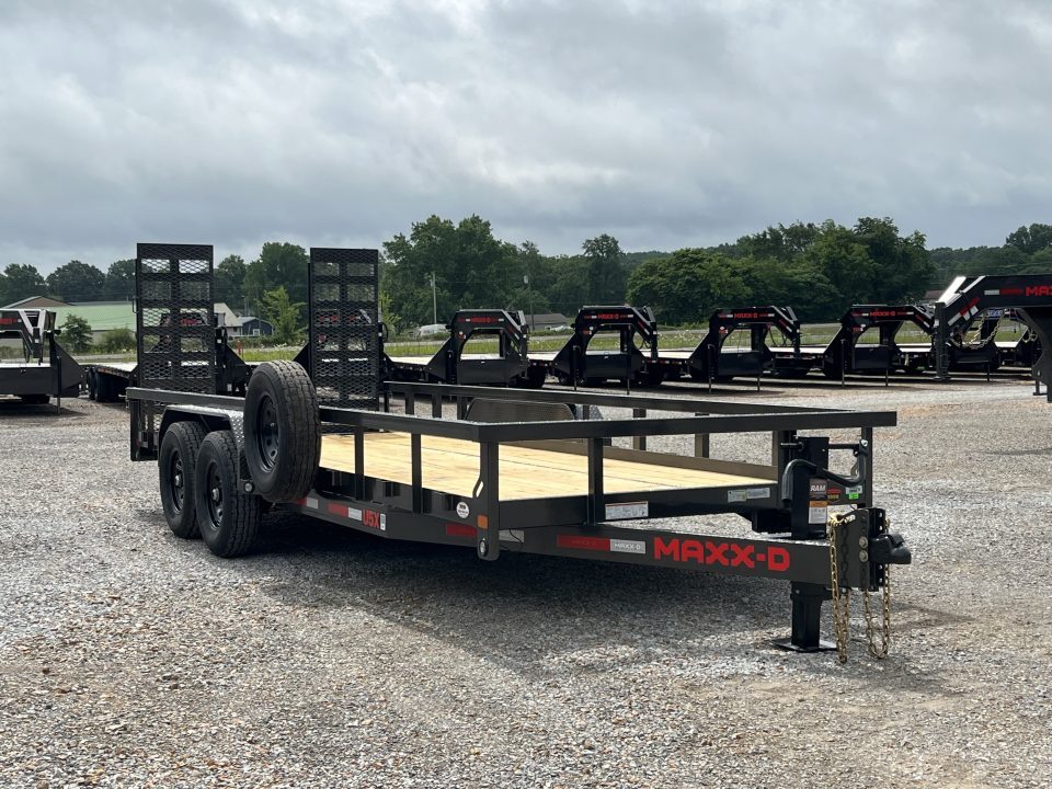 2027 MAXX-D U5X8320 in Dexter, KY