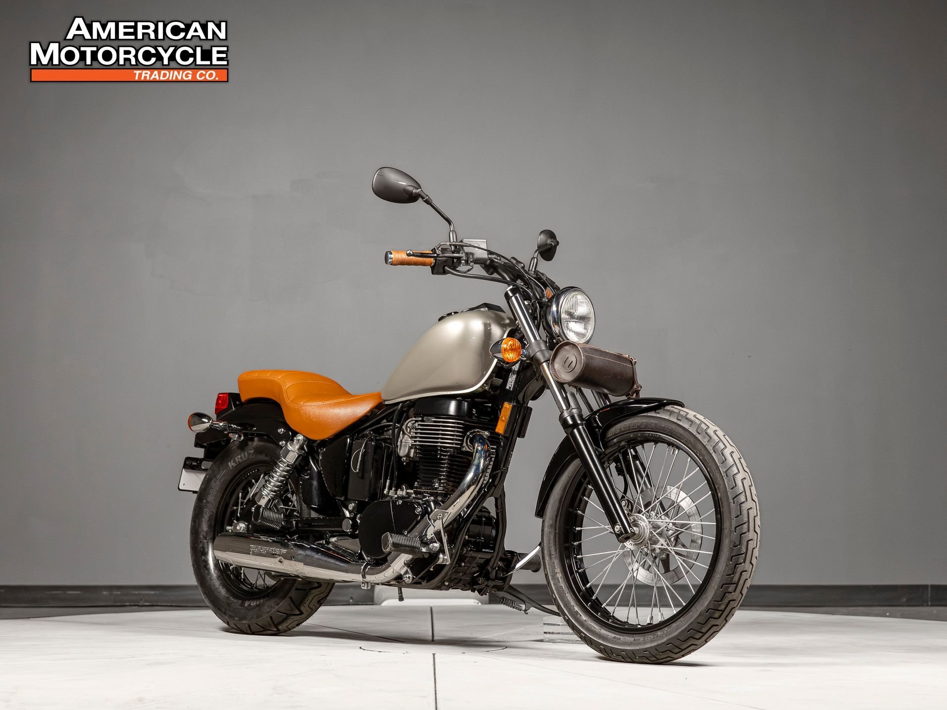 2017 Suzuki Boulevard S40 S40 in Bedford, TX