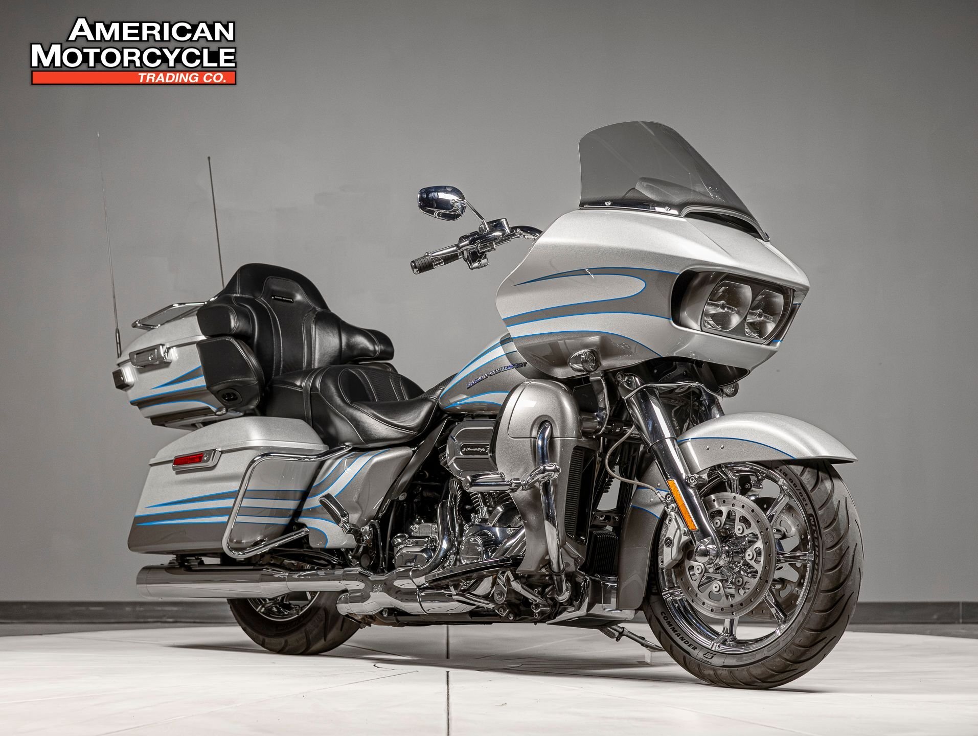 2016 Harley-Davidson CVO Road Glide Ultra CVO ULTRA in Bedford, TX