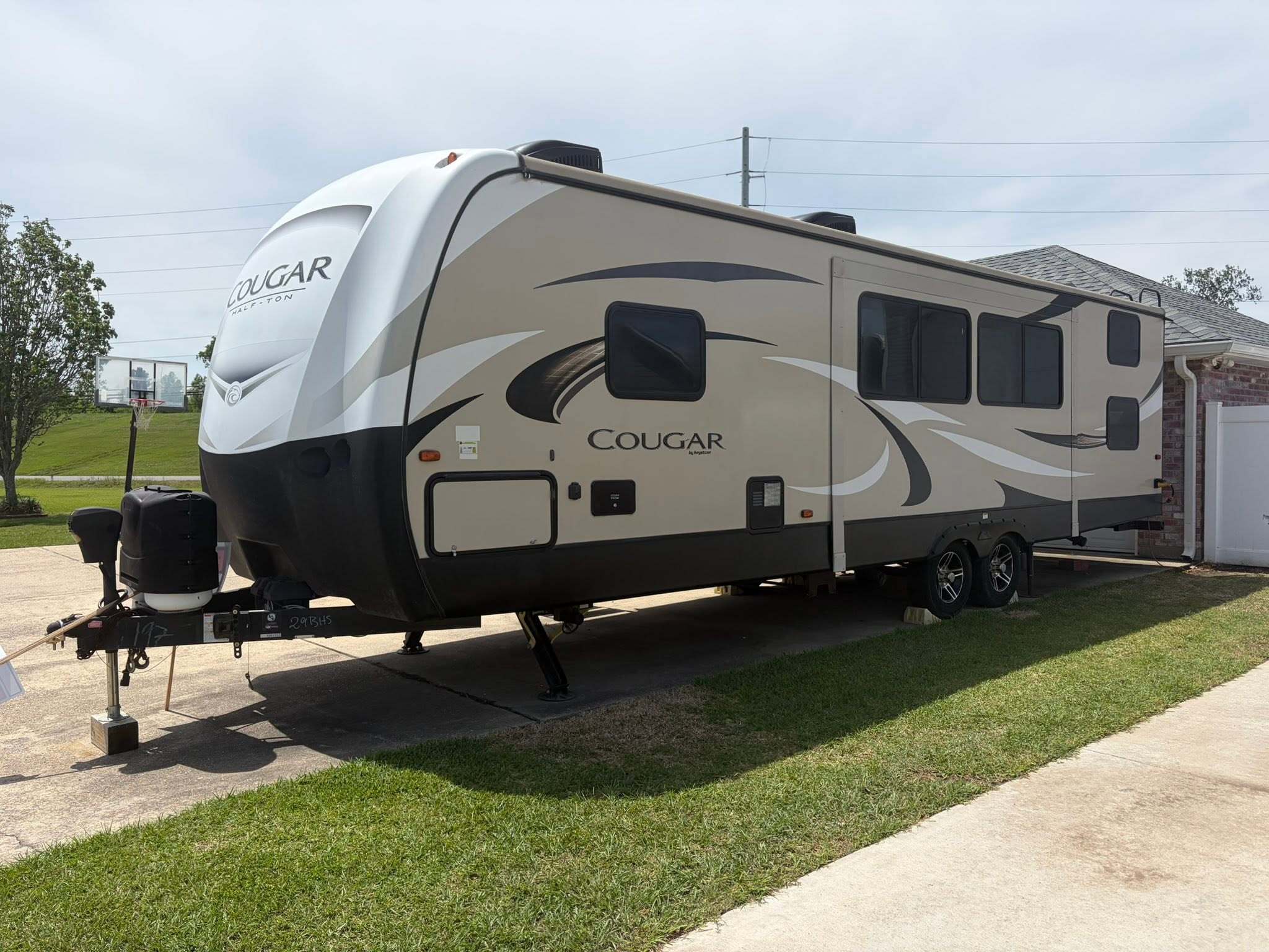 2019 Keystone COUGAR HALF-TON 29BHS RV
