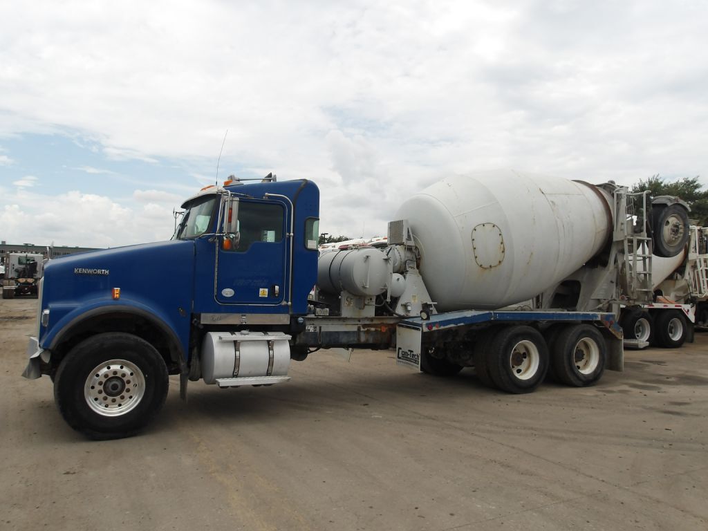 2013 KENWORTH W900 in Houston, TX