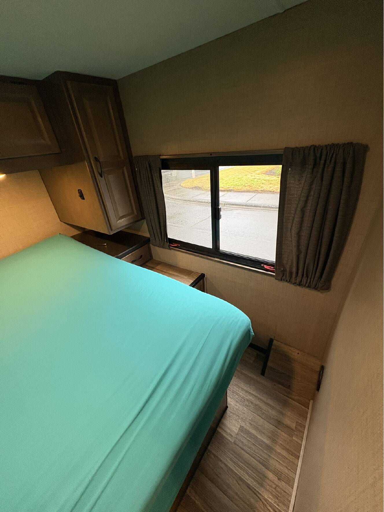 A photo of this 2019 Thor Motor Coach FOUR WINDS MAJESTIC 28A