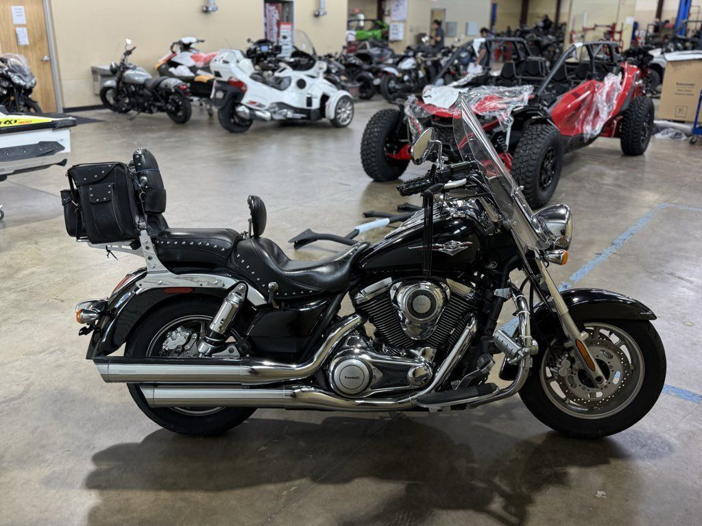 2011 Kawasaki Vulcan 1700 Classic 1700 CLASSIC in Houston, TX