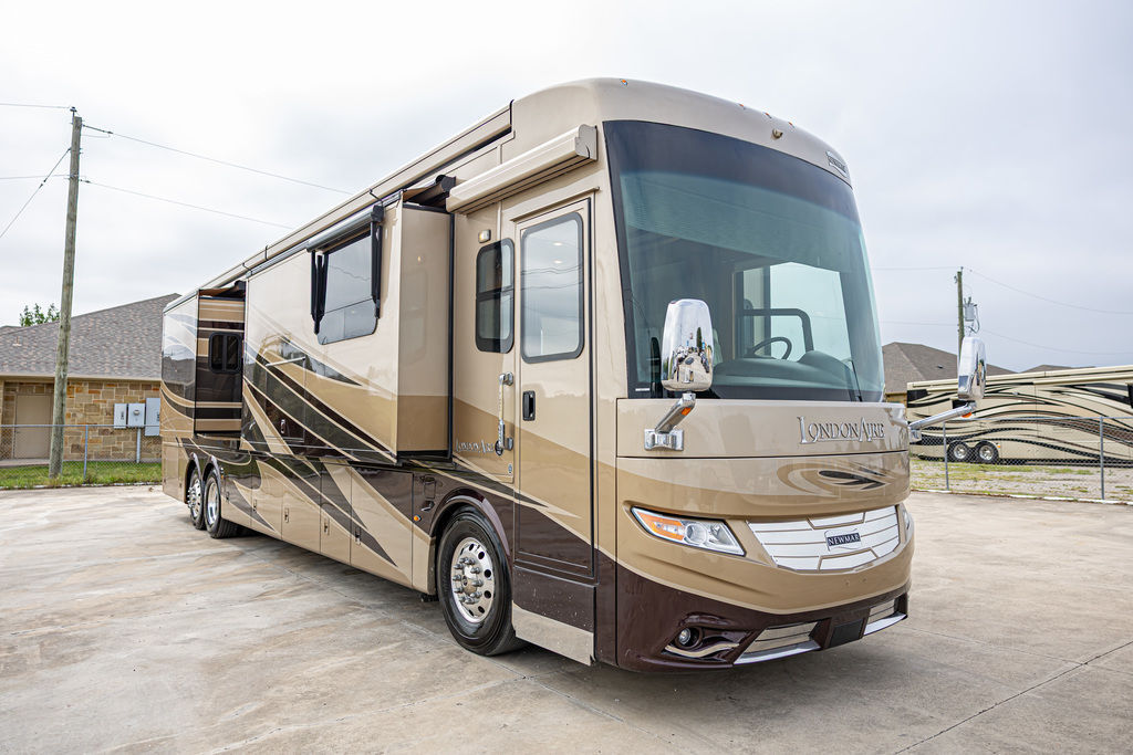 2018 Newmar London Aire 4531 in weatherford TX