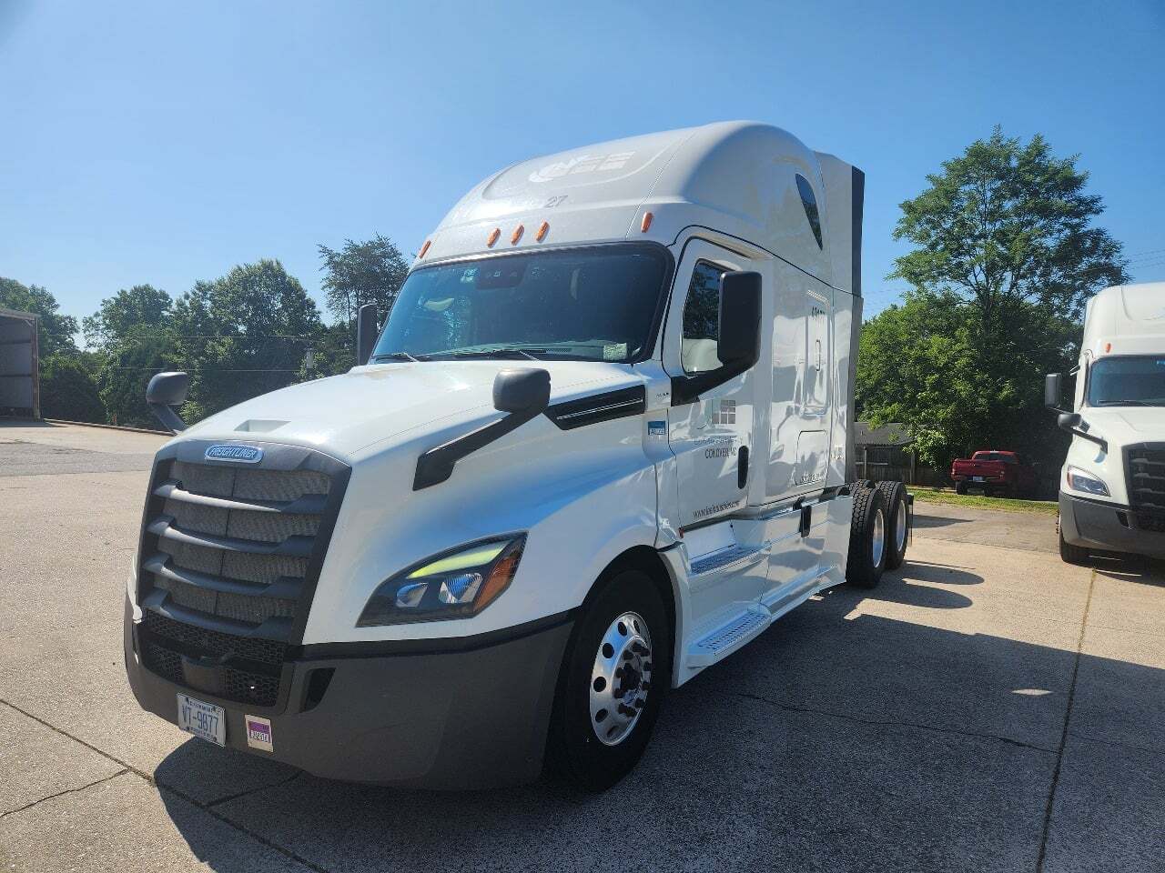 2020 FREIGHTLINER CASCADIA 126 in Bonita Springs, FL