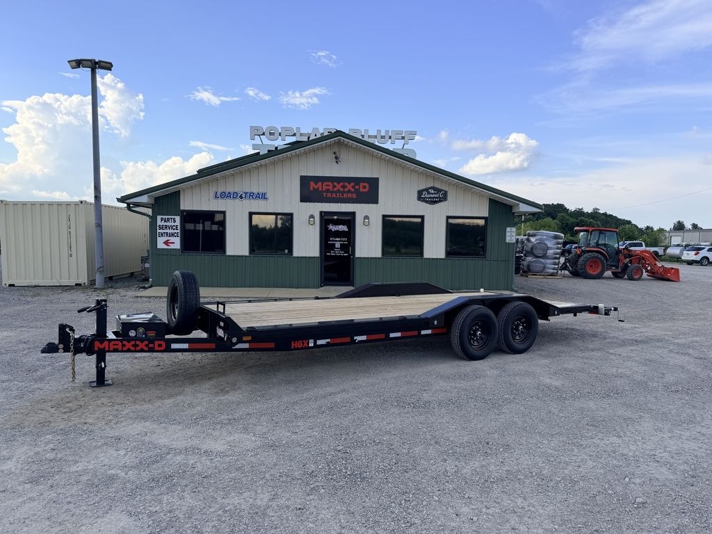 2027 MAXXD H6X10222 22' x 102" 14k Buggy Hauler W/ 2' Dovetail and in Poplar Bluff, MO
