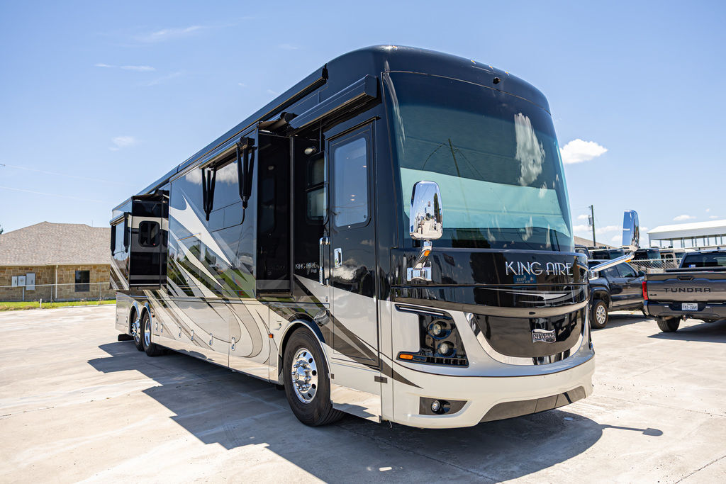 2017 Newmar King Aire 4584 in weatherford TX