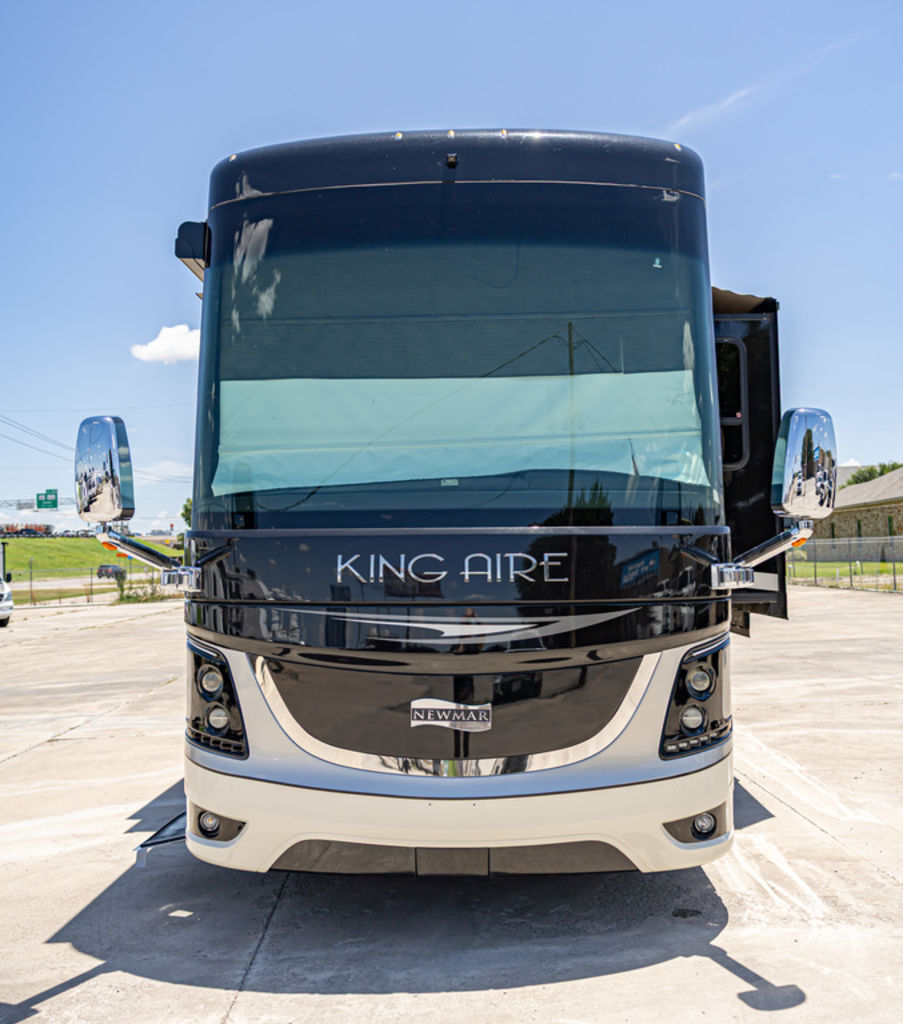 2017 Newmar King Aire 4584 in weatherford TX