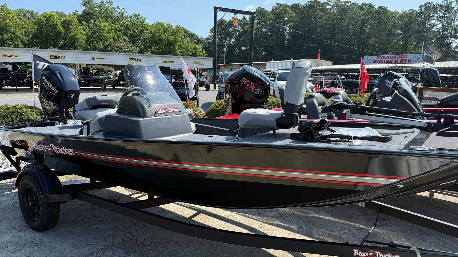 2027 Tracker Boats Bass Tracker® Classic Limited CLASSIC XL in sylacauga AL