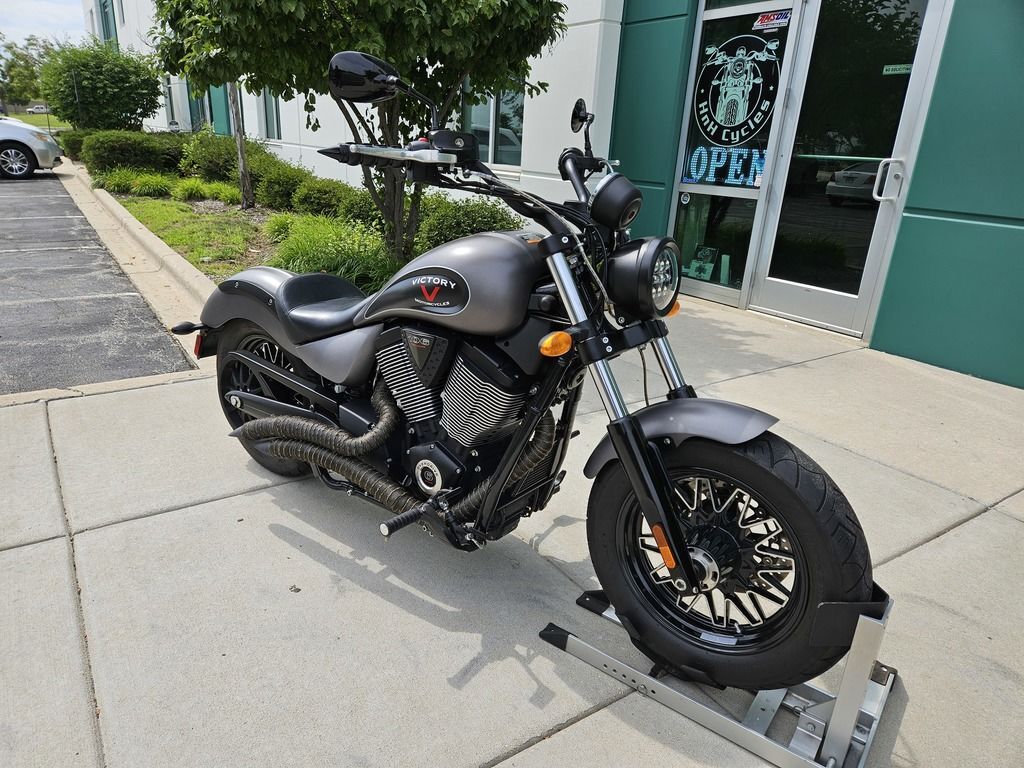 2016 Victory Motorcycles® Gunner® Suede Titanium Metallic with Black BASE in Romeoville, IL