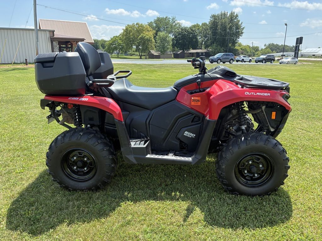 2023 Can-Am Outlander MAX DPS 500 in johnson creek WI