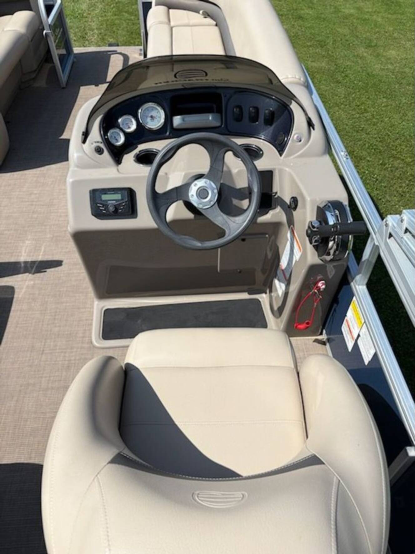 A photo of this 2022 Sun Tracker Party Barge 18 DLX