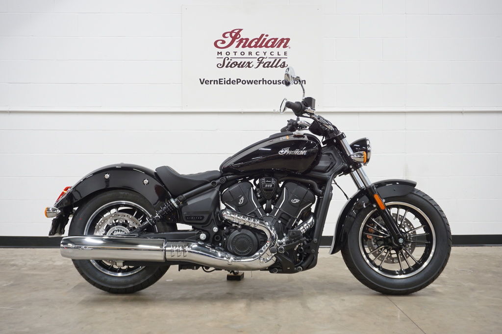 2025 Indian Motorcycle® Scout® Sixty Classic Limited Black Metallic LIMITED in Sioux Falls, SD