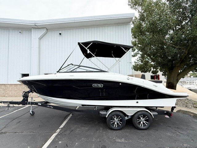 2027 Sea Ray SPX210 230 OUTBOARD in michigan city IN