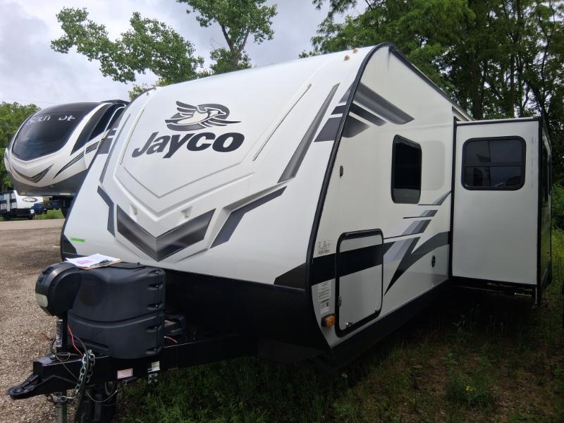2022 Jayco Jay Feather 27BHB in lake mills WI