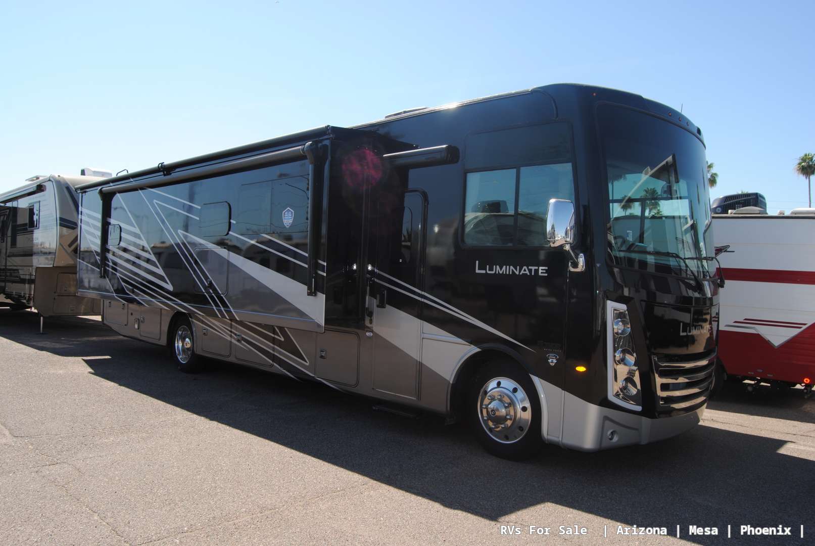 2026 Thor Motor Coach Luminate CC35 in mesa AZ