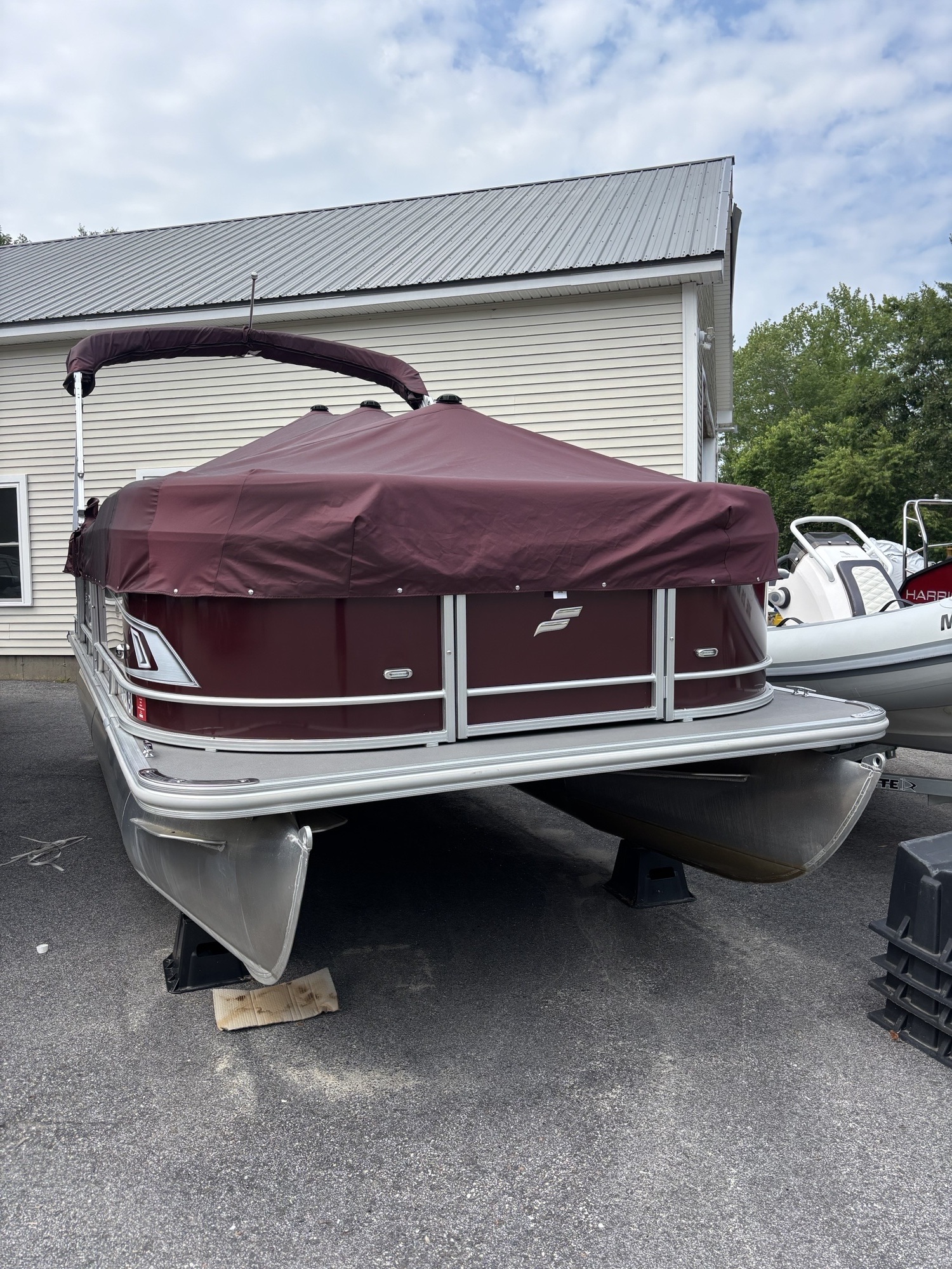 Starcraft Pontoon Boat Power Boats For Sale - Boatmart