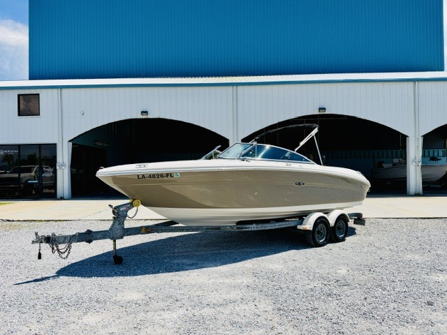 2005 Sea Ray 220 Select in madisonville LA