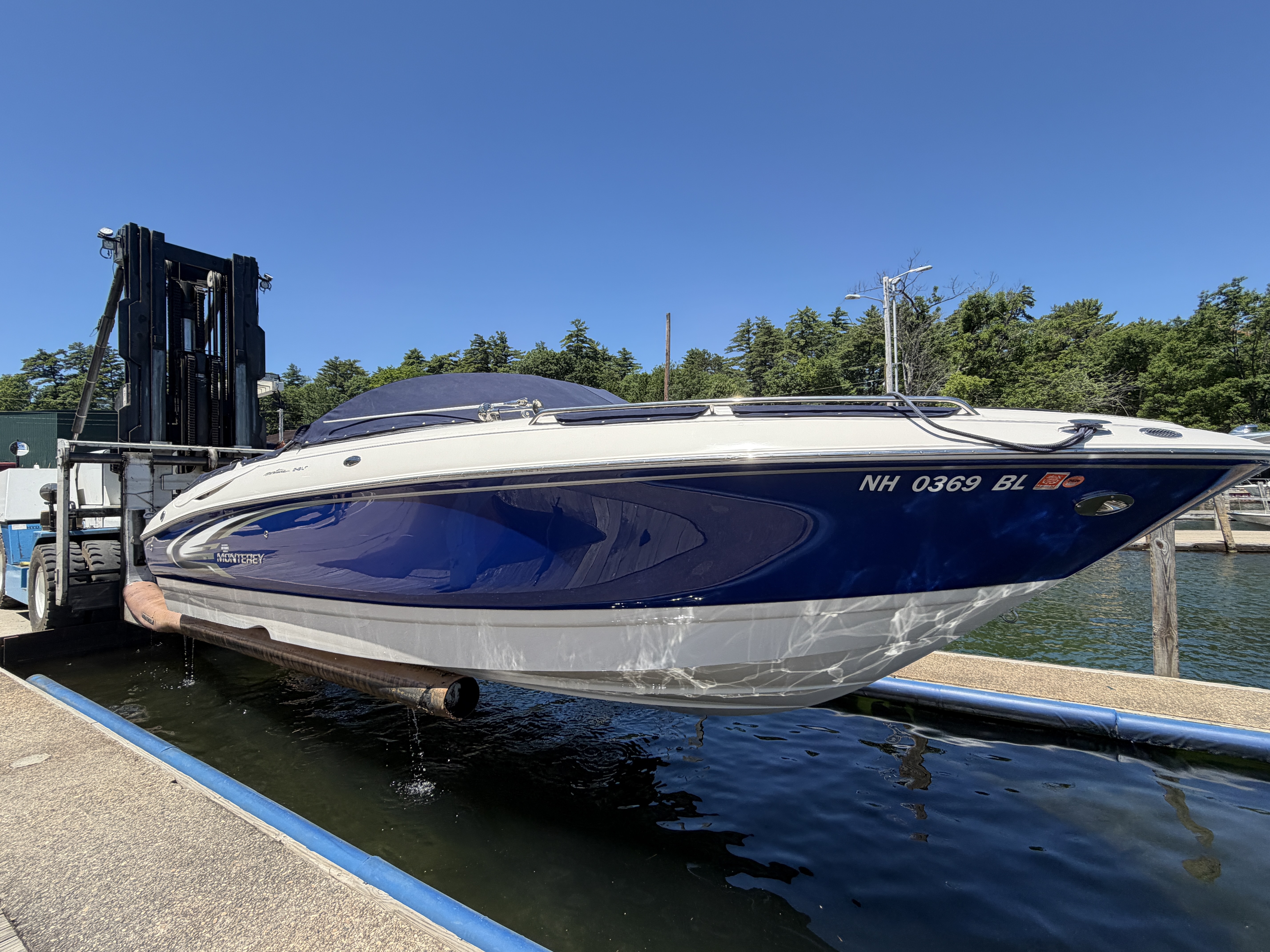 2005 Monterey 248 LS in meredith NH