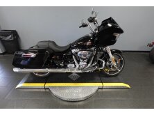 Check out the 2025 Harley-Davidson Road Glide Key Highlights image
