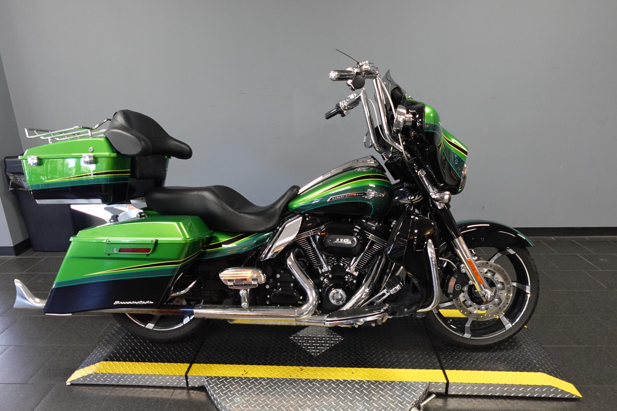 2011 Harley-Davidson CVO Street Glide CVO in Spring, TX