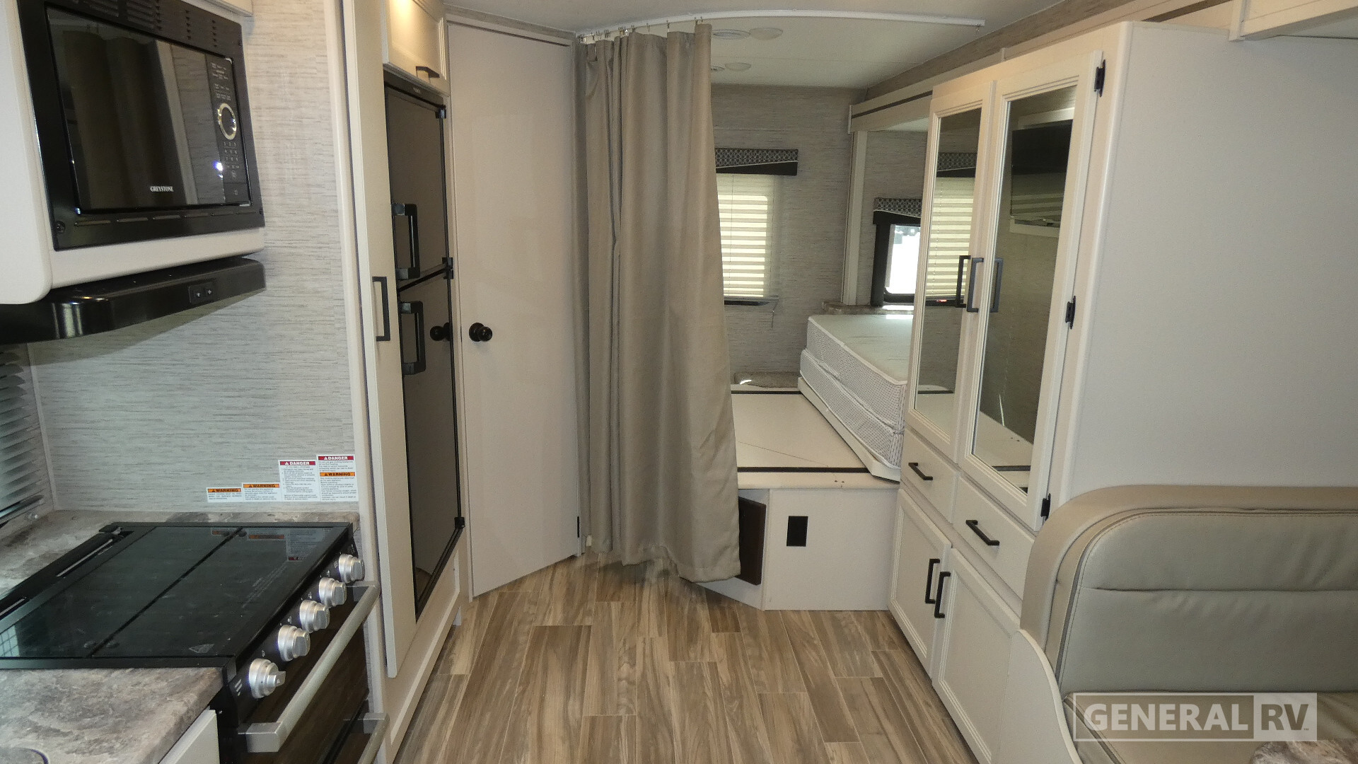 2022 Thor Motor Coach FOUR WINDS 24F in north canton OH