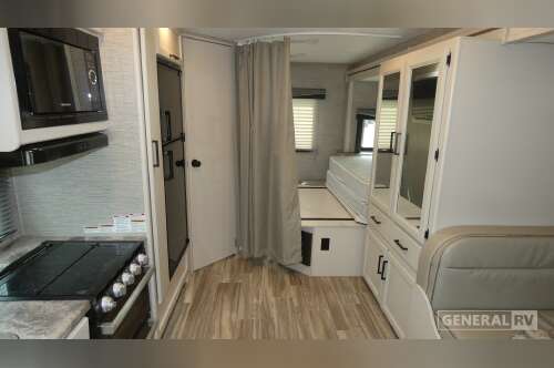 2022 Thor Motor Coach FOUR WINDS 24F in north canton OH