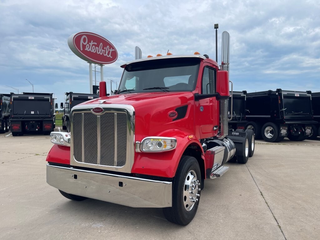 2022 PETERBILT 567 in Strafford, MO