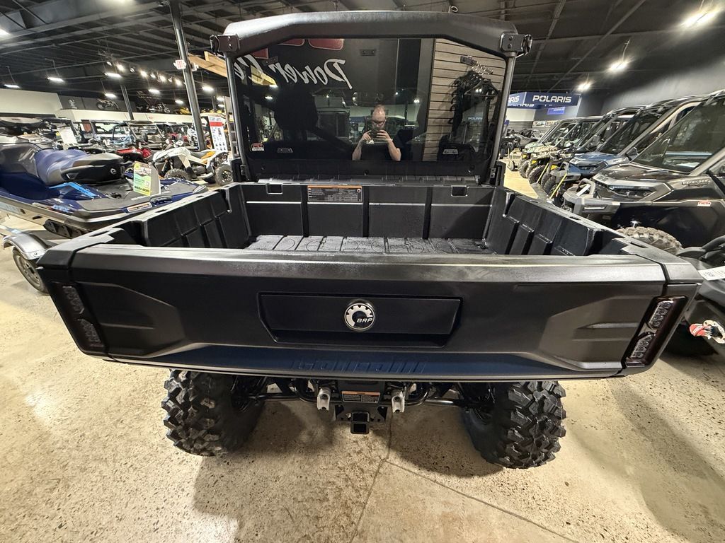 2026 Can-Am Defender Limited HD11 in reedsburg WI