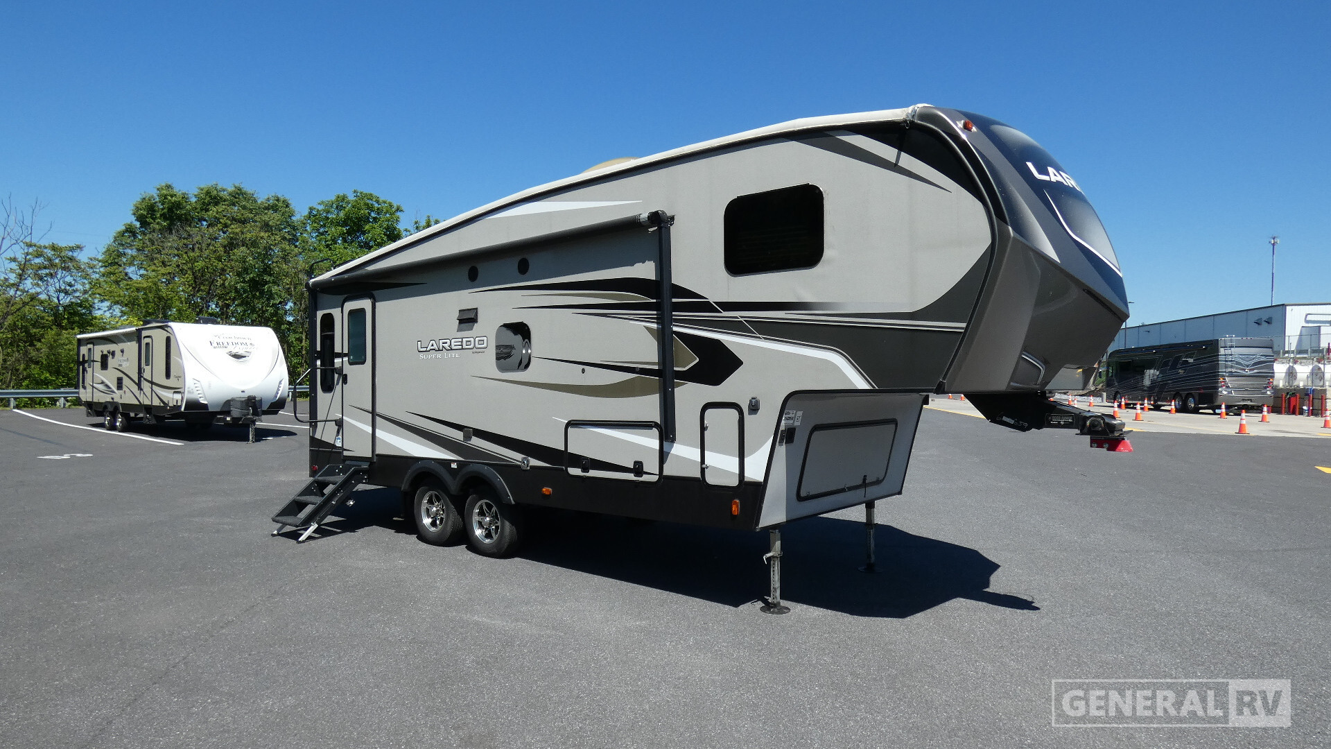 2020 Keystone LAREDO Super Lite 255SRL in elizabetown PA