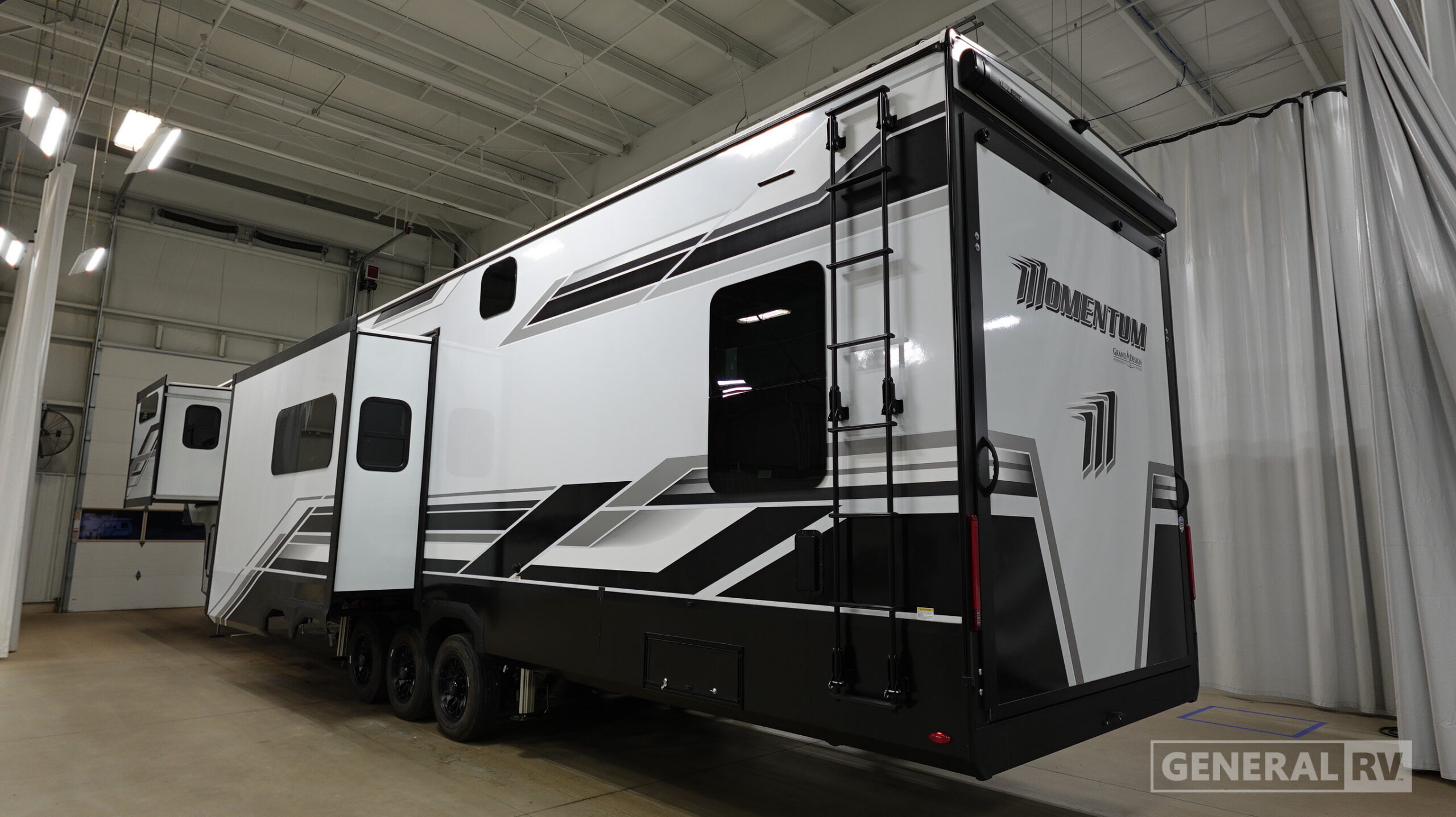 2026 Grand Design MOMENTUM 396DB in orange park FL