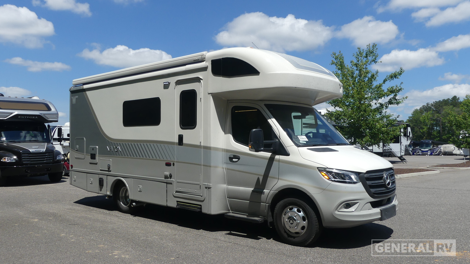 2027 Winnebago NAVION 24D in ashland VA