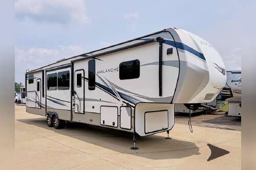 2022 Keystone Rv Avalanche 378BH in anderson IN