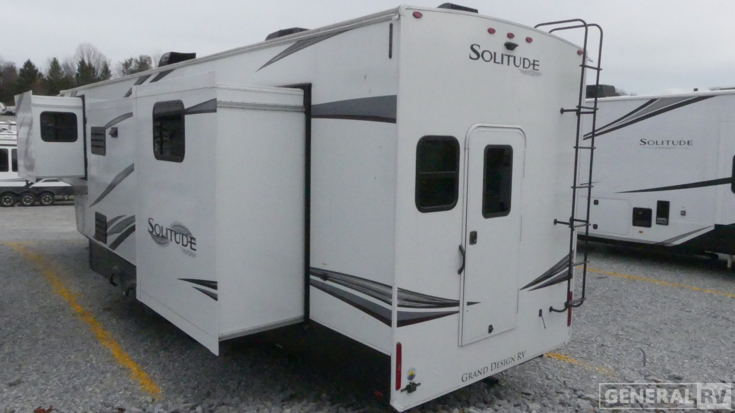 2023 Grand Design SOLITUDE S-CLASS 3950BH in wayland MI