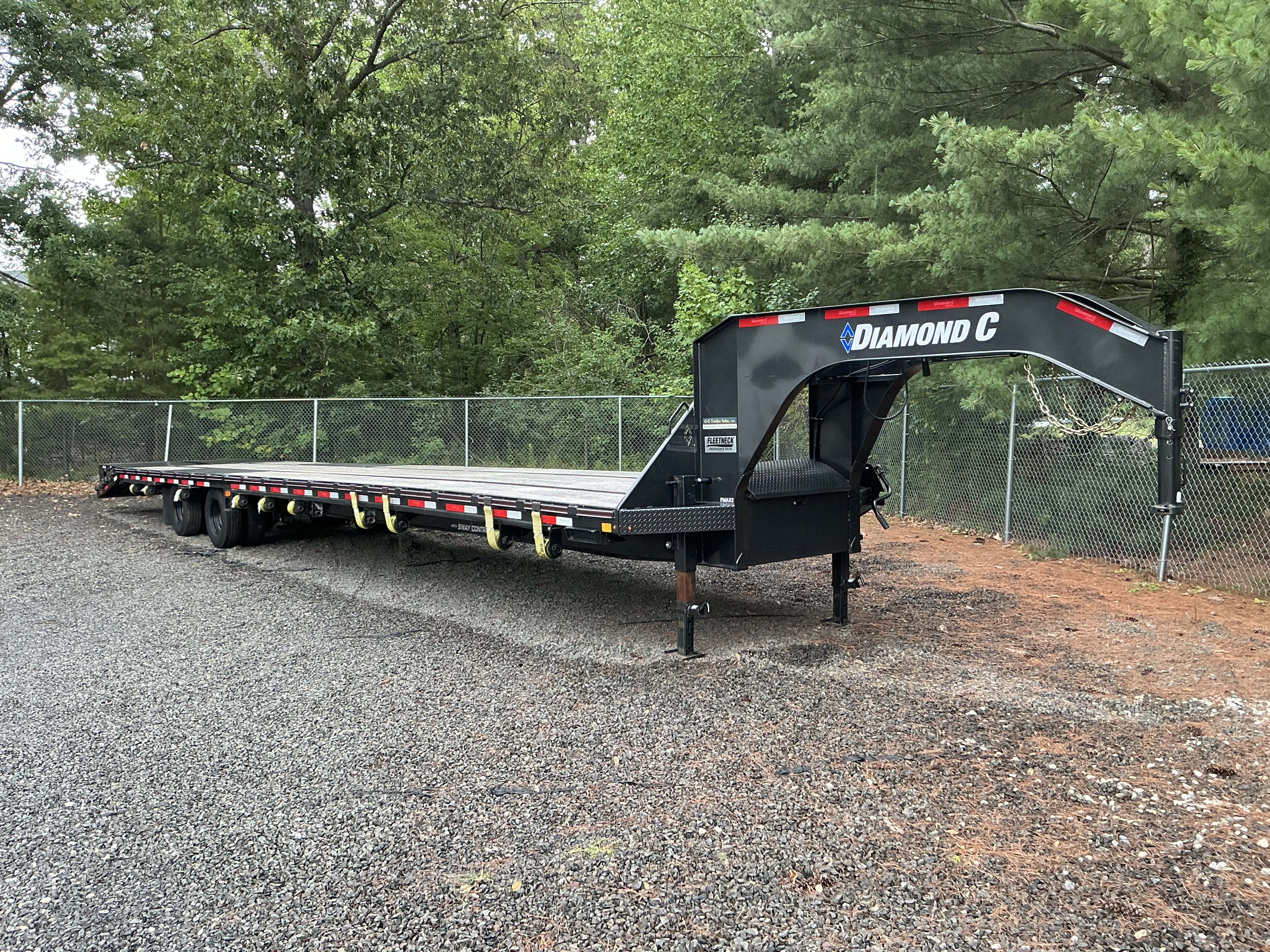 2024 DIAMOND C FMAX212 in Vineland, NJ