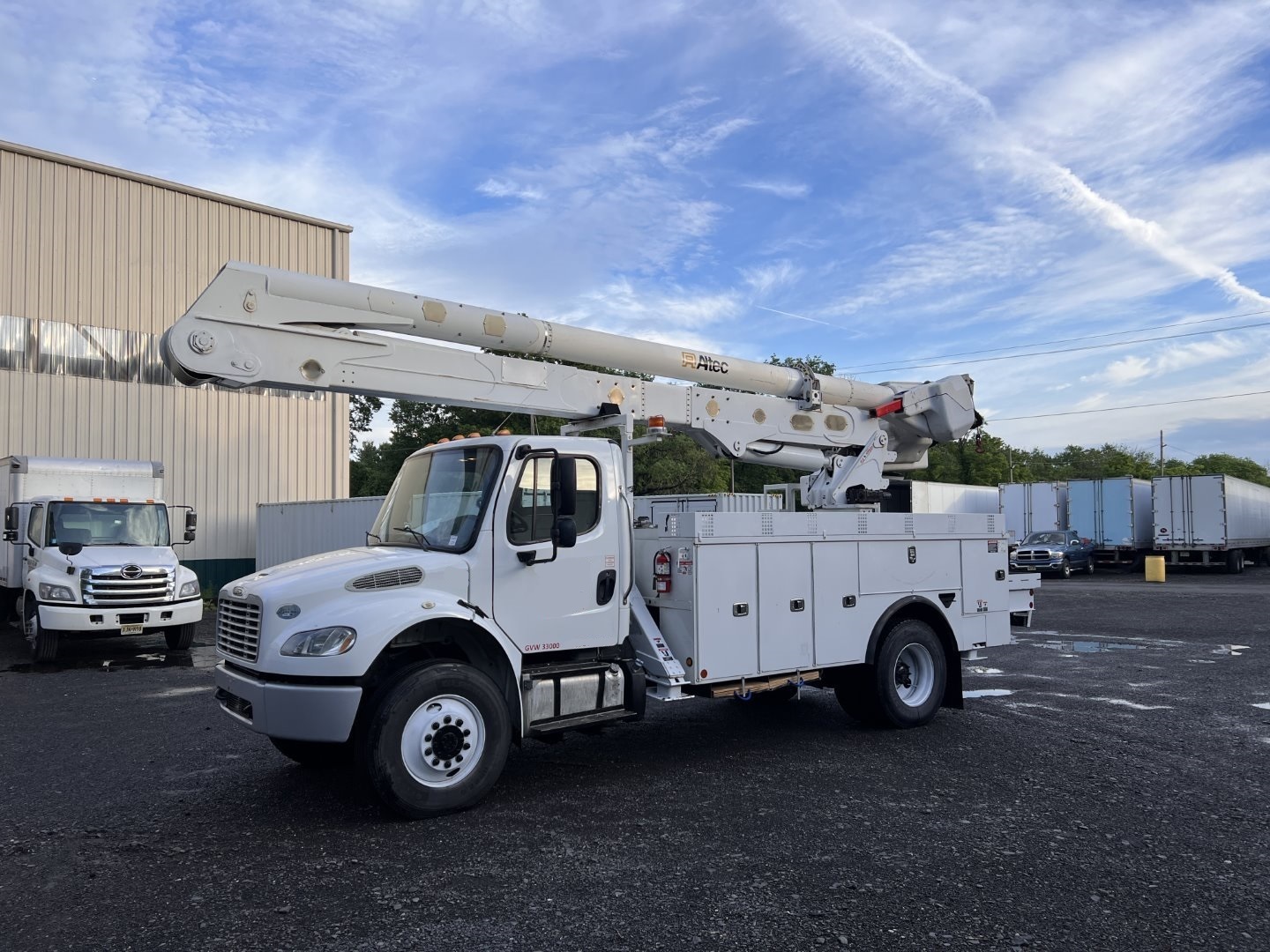 2015 FREIGHTLINER BUSINESS CLASS M2 106 in Sarasota, FL