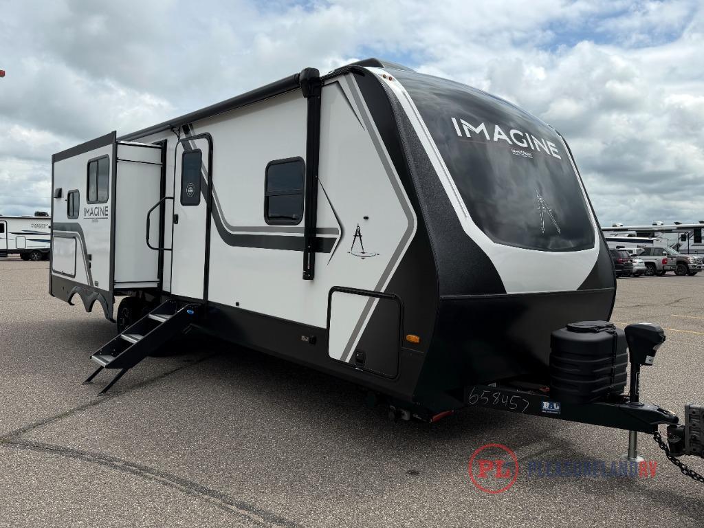 2027 Grand Design Imagine 2670MK in west salem WI