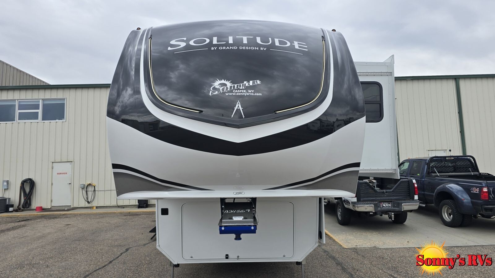 2027 Grand Design Solitude 370DV in evansville WY