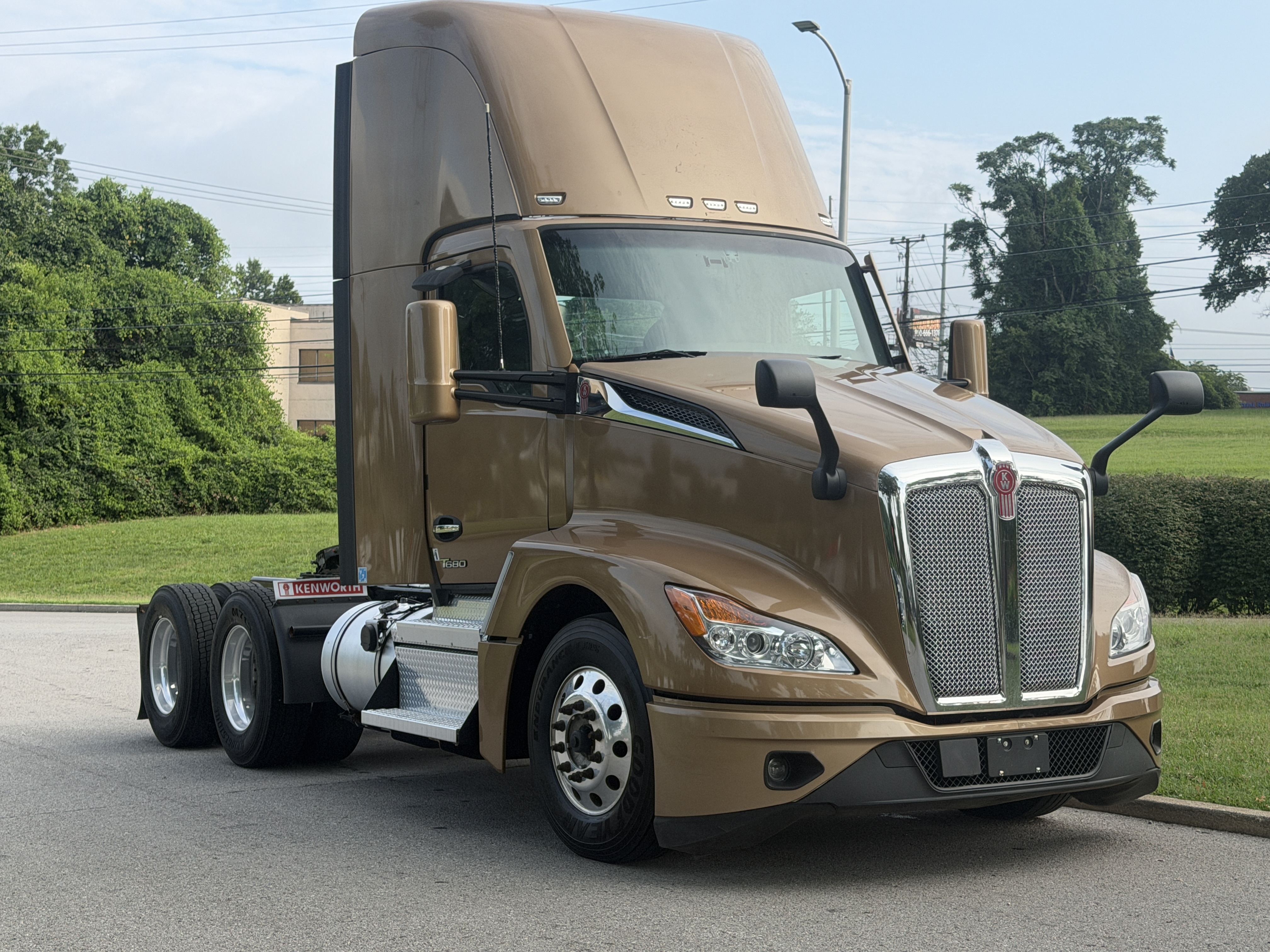 2023 KENWORTH T680 in Nashville, TN