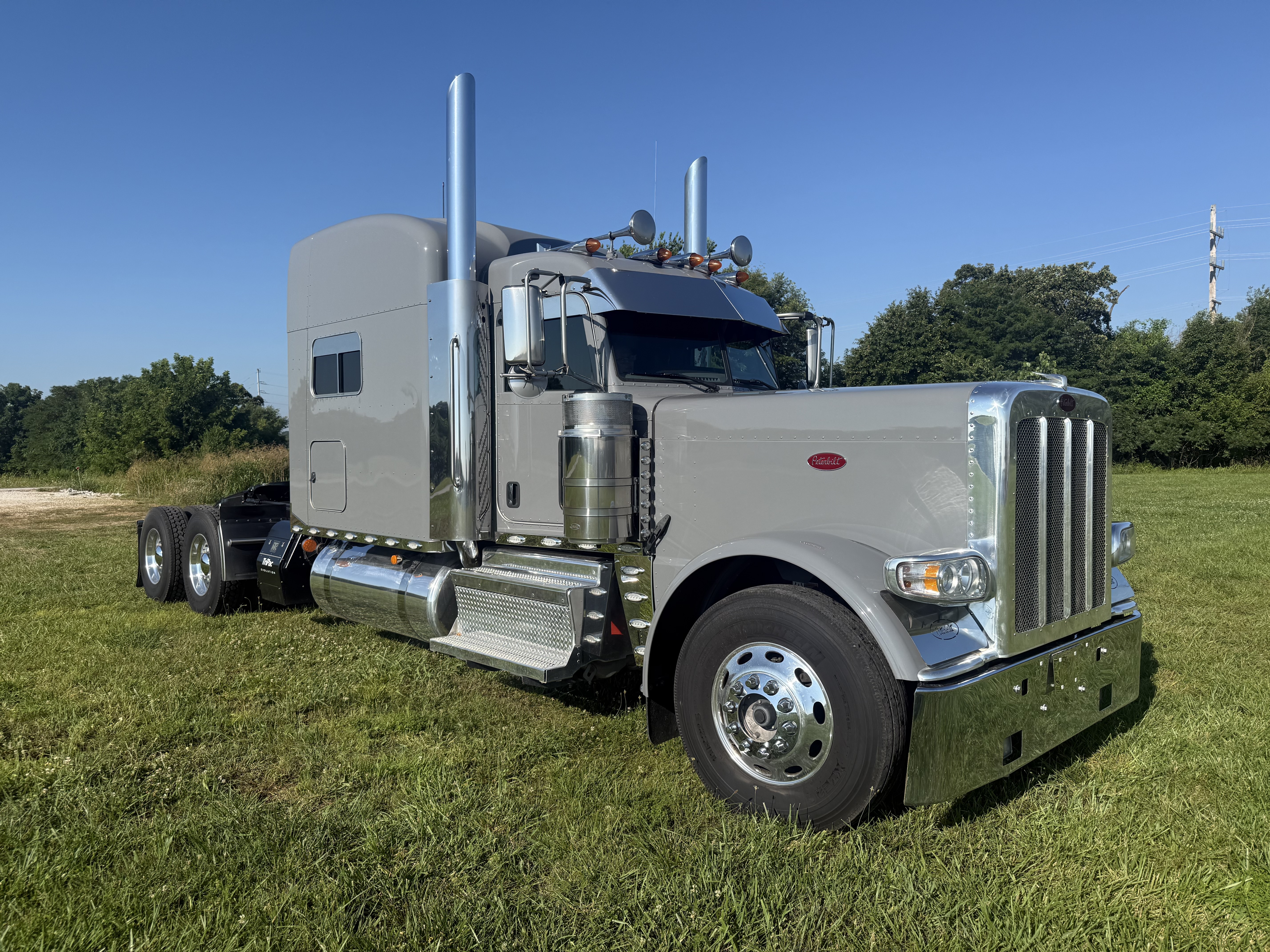 2023 PETERBILT 389 in Joplin, MO