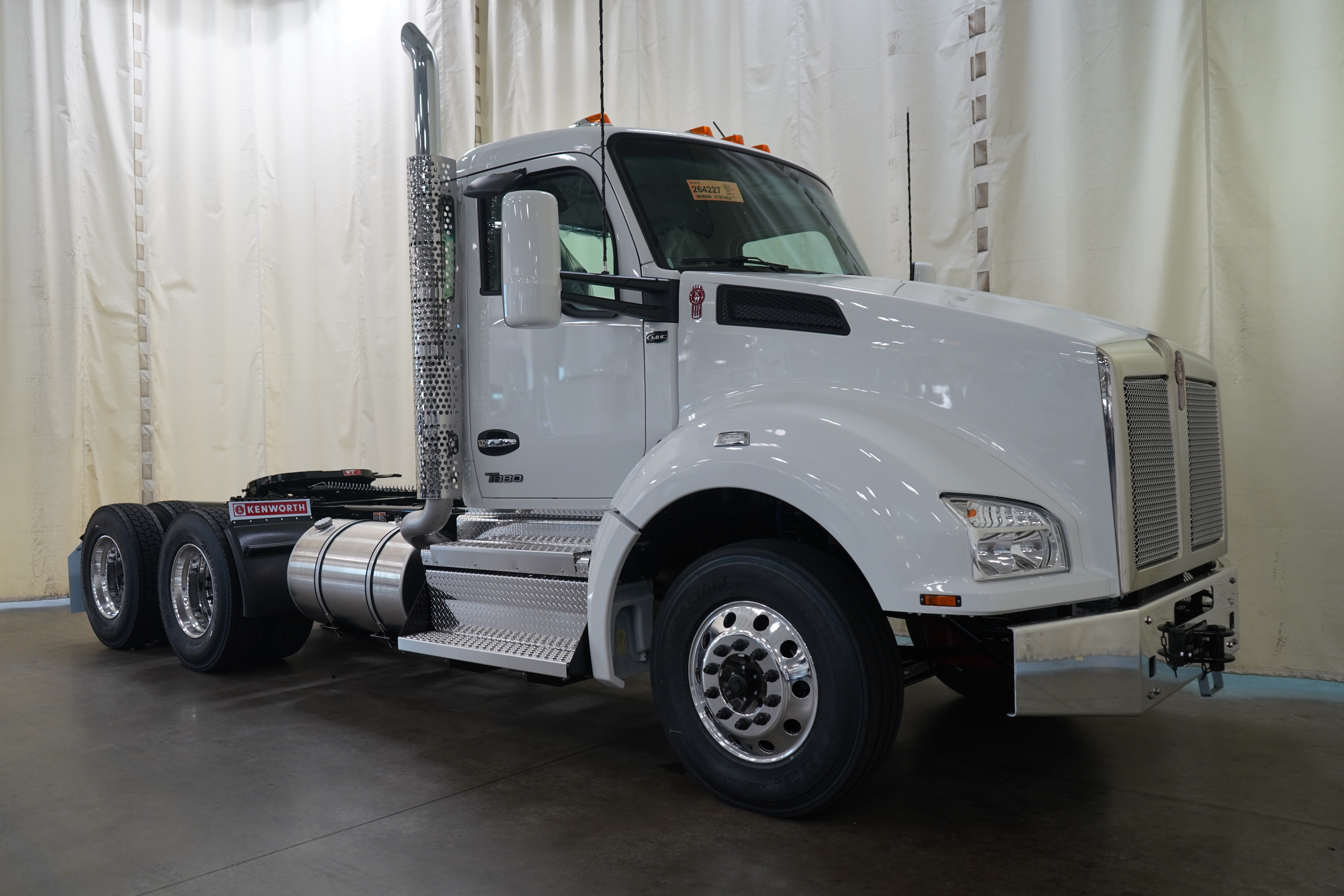 2027 KENWORTH T880 in Springdale, AR